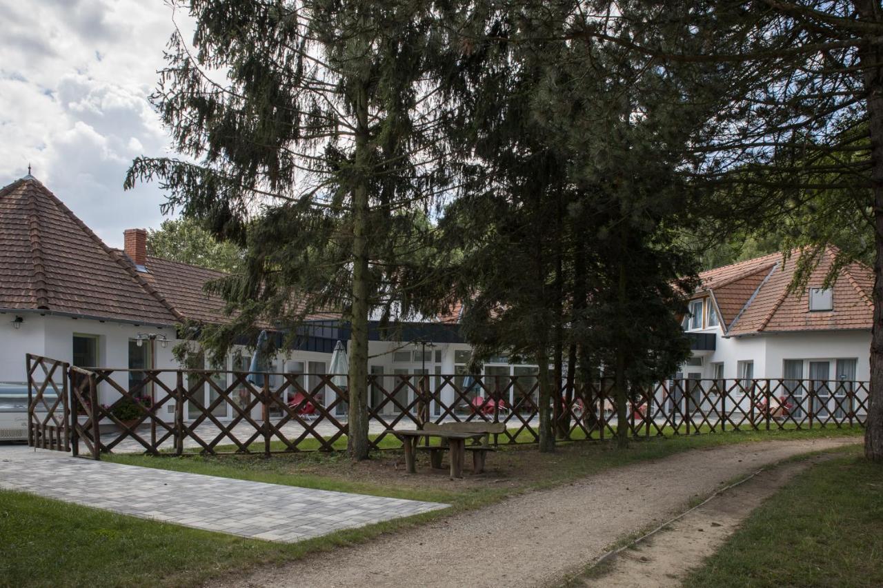 To-Part Panzio Koszeg Apartment Exterior photo